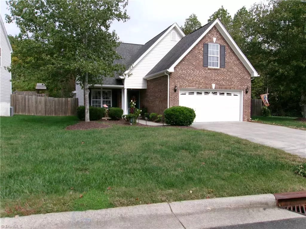 Kernersville, NC 27284,894 Peachtree Meadows CIR