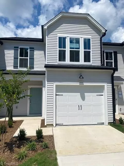 937 Poets Walk RD, Whitsett, NC 27377