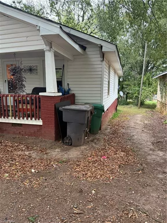 High Point, NC 27260,523 Cross ST