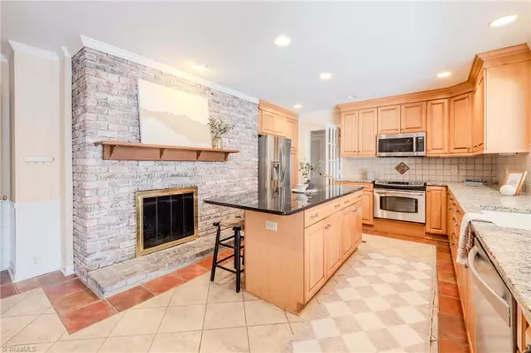 Winston-salem, NC 27104,1147 Strathmore CIR