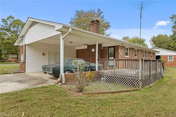 High Point, NC 27263,1843 Weant RD