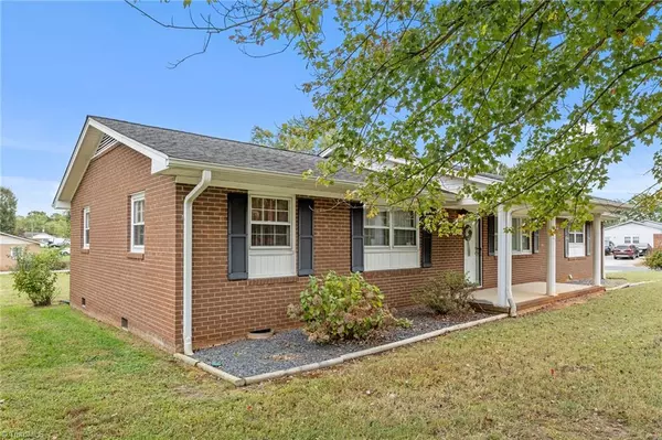 High Point, NC 27263,1843 Weant RD