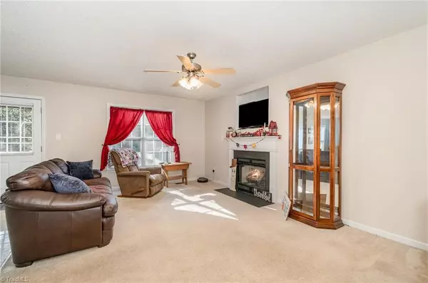 Randleman, NC 27317,914 Charter Oaks DR