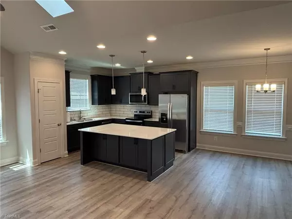 Colfax, NC 27235,1541 Barnstable CT