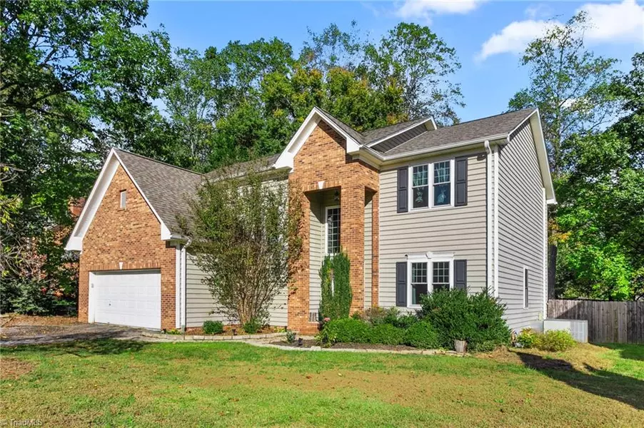 3522 Hunting Ridge DR, High Point, NC 27265