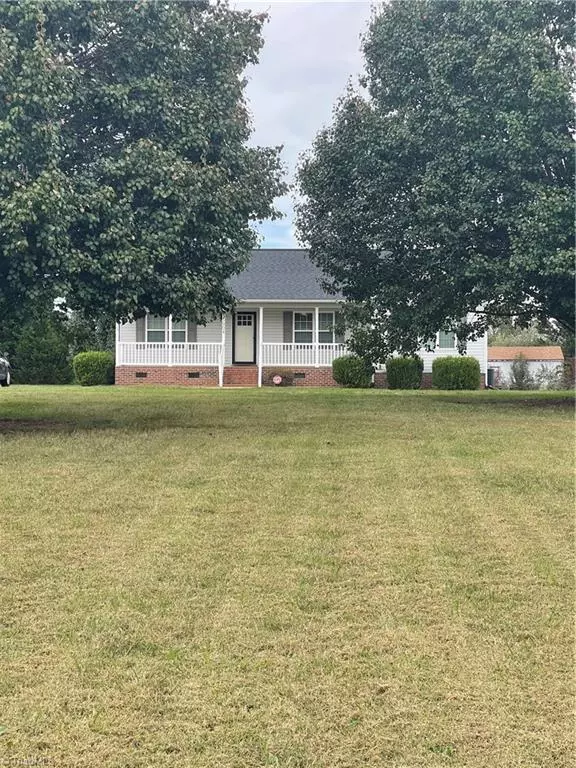 5904 Old 421 RD, Liberty, NC 27298