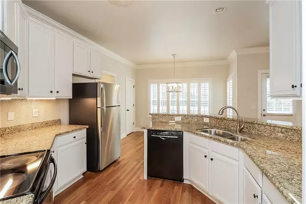 Burlington, NC 27215,3105 Victoria Falls DR