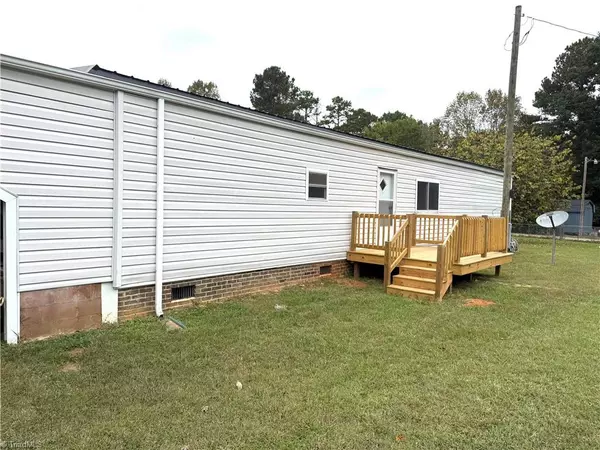 Sophia, NC 27350,2202 Woodfield DR