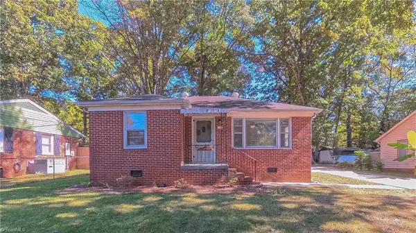 1406 Bridges DR, High Point, NC 27262