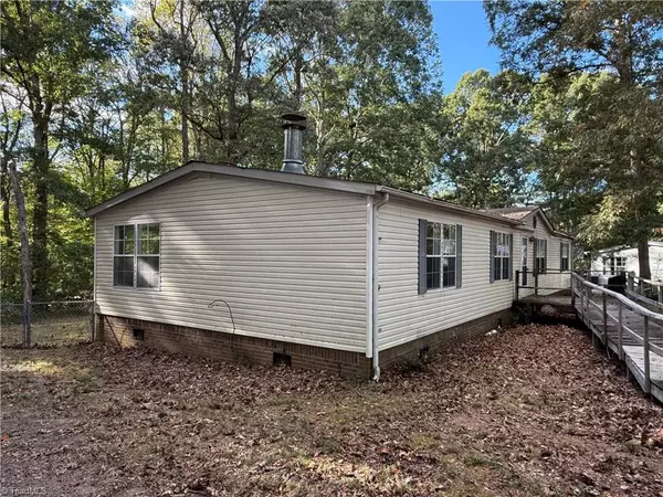 Randleman, NC 27317,6802 Kerr DR