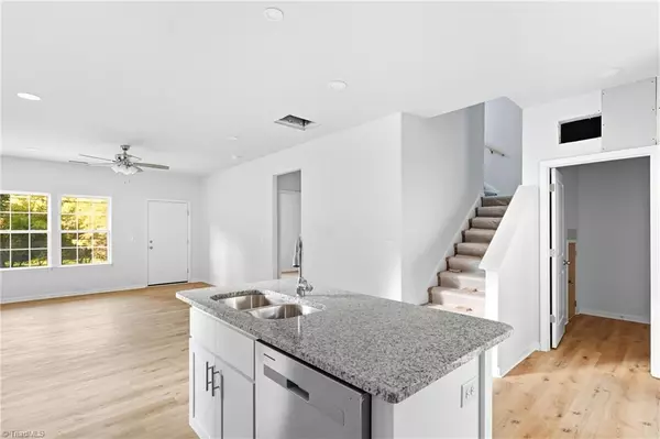 Reidsville, NC 27320,403 Carroll ST