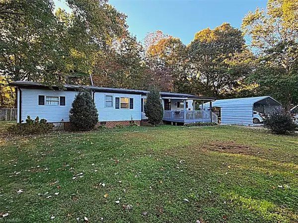 4869 Old Edgar RD, Sophia, NC 27350