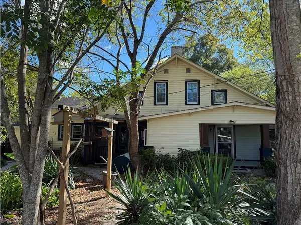 Walnut Cove, NC 27052,724 Summit ST