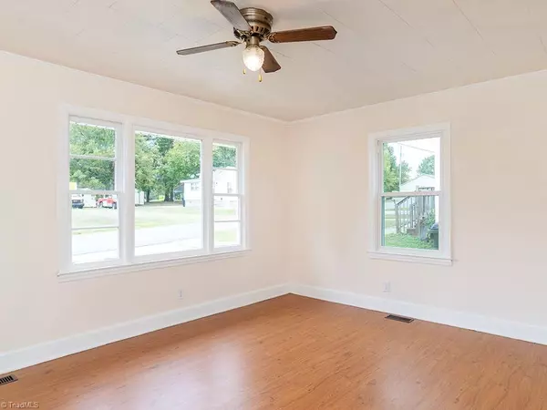 Burlington, NC 27217,411 Lincoln ST