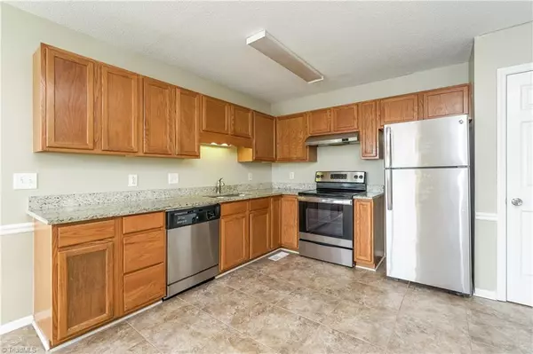 Kernersville, NC 27284,618 Asheby Woods RD