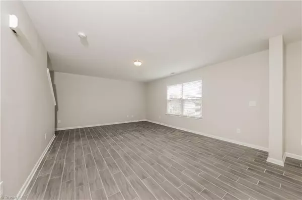 Winston-salem, NC 27127,3286 Scarlet Sage LN