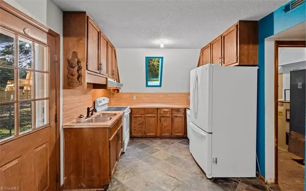 Winston-salem, NC 27107,3648 Cash DR