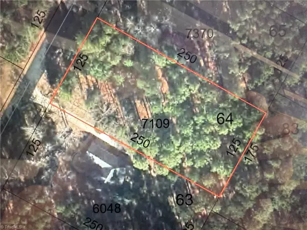 228 Cove Wood DR, Denton, NC 27239