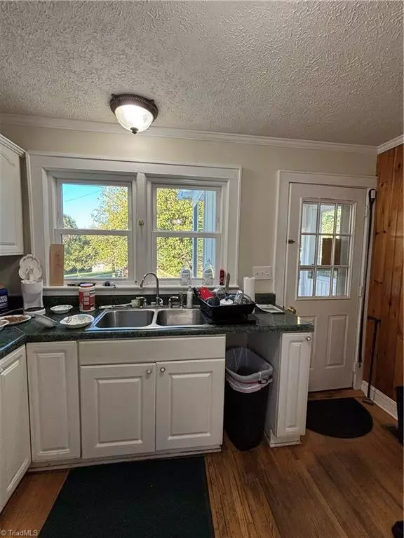 Elkin, NC 28621,470 Dobbins Mill RD