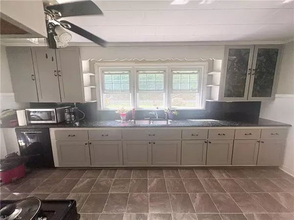 Jonesville, NC 28642,3536 Shaffner RD