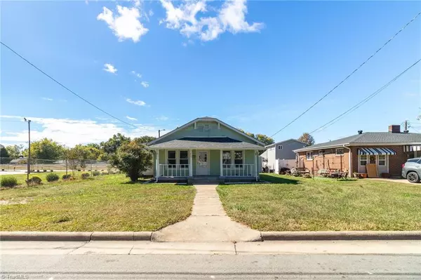 Kernersville, NC 27284,215 Orr ST