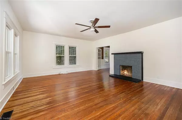 Gibsonville, NC 27249,909 Burlington AVE