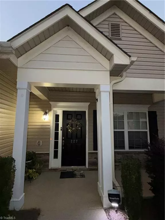 Clemmons, NC 27012,227 Hawks Nest CIR