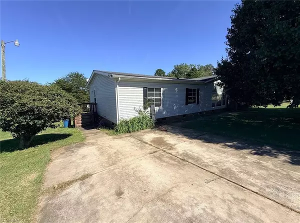 5489 Hitching Post DR, Gibsonville, NC 27249