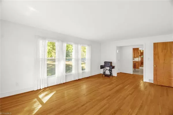 Pfafftown, NC 27040,6356 Skylark RD