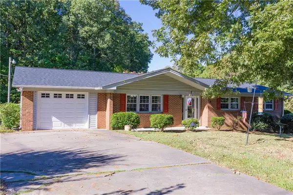 Asheboro, NC 27205,425 Oakgrove RD