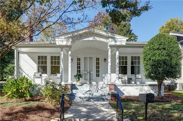 207 Aberdeen TER, Greensboro, NC 27403