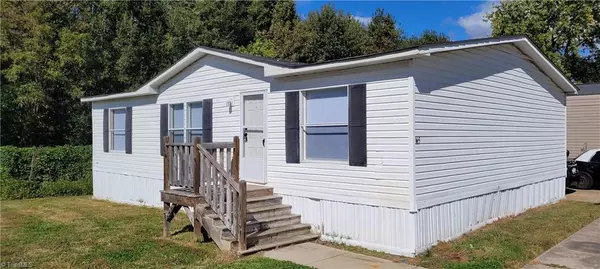 724 Creek Ridge RD #165, Greensboro, NC 27406