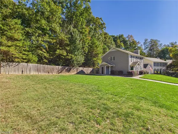 Greensboro, NC 27407,3 Ridgemore CT