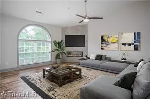 Greensboro, NC 27409,3725 Morris Farm DR #3B