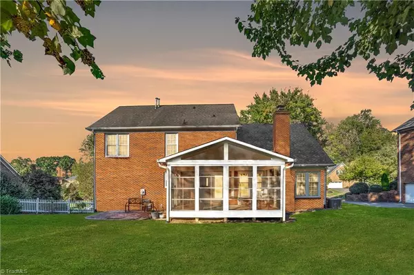 Winston-salem, NC 27103,421 Hollinswood AVE