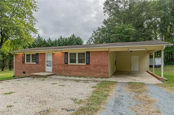 Asheboro, NC 27205,272 Cheyenne CIR
