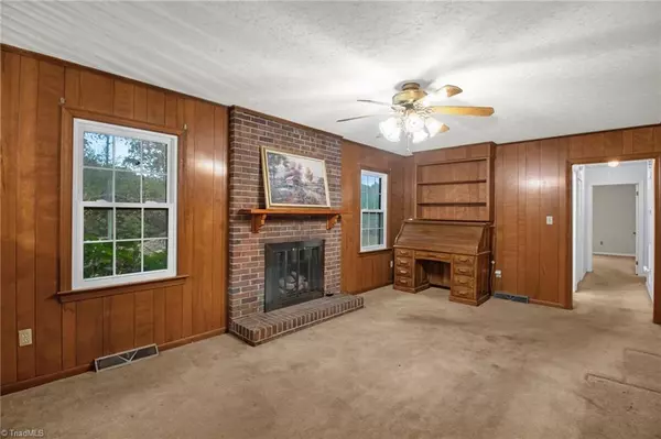 Ramseur, NC 27316,324 Elam AVE