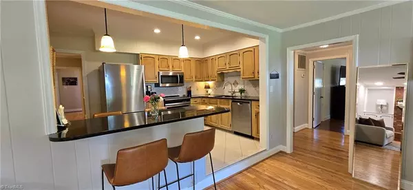 Greensboro, NC 27408,2228 Oak Hill DR