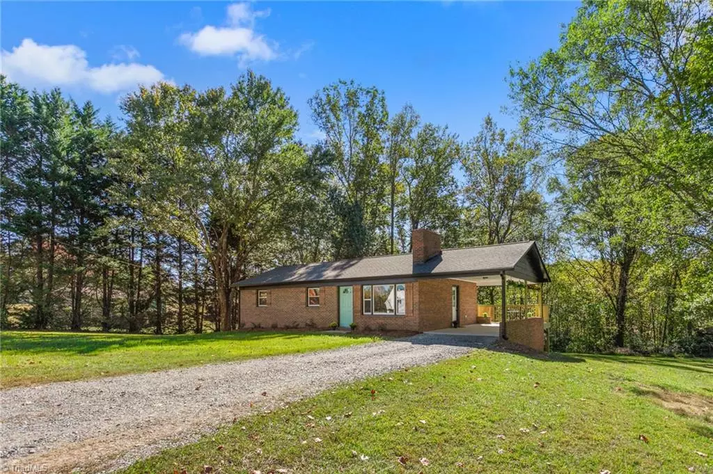 Jonesville, NC 28642,5109 P G DR