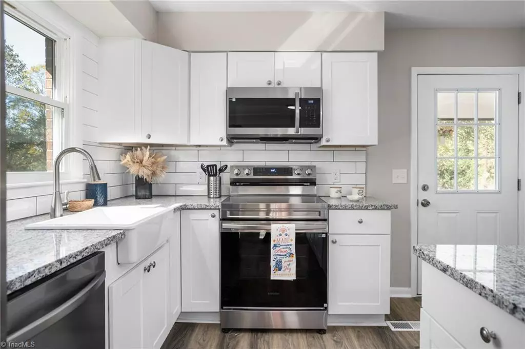 Jonesville, NC 28642,5109 P G DR