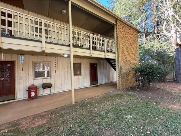 Winston-salem, NC 27106,2820 Pelham PL #F