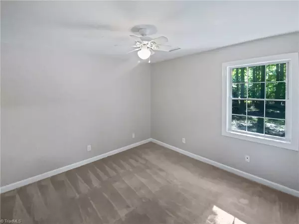 High Point, NC 27265,4004 Baywater PT