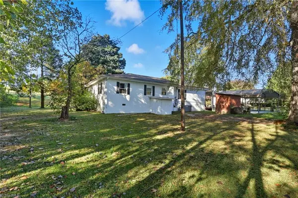 Salisbury, NC 28147,1040 Beckham RD