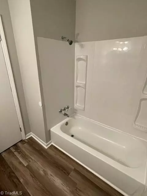 Reidsville, NC 27320,1100 Crescent DR #13