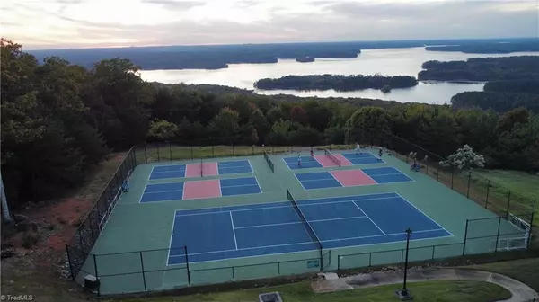 Denton, NC 27239,593 Boulder Ridge DR