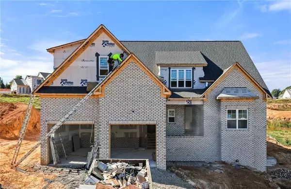 3054 Scarlet Tanager DR, Winston-salem, NC 27106
