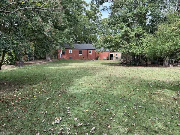 Greensboro, NC 27408,2221 Oak Hill DR