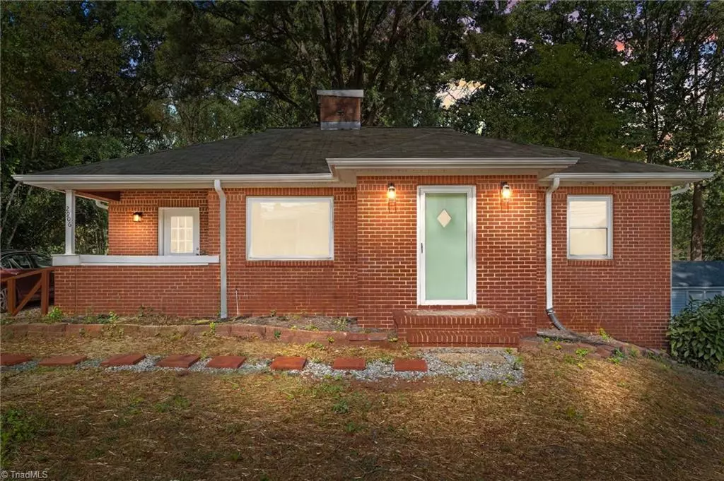 Greensboro, NC 27403,2906 Spring Garden ST