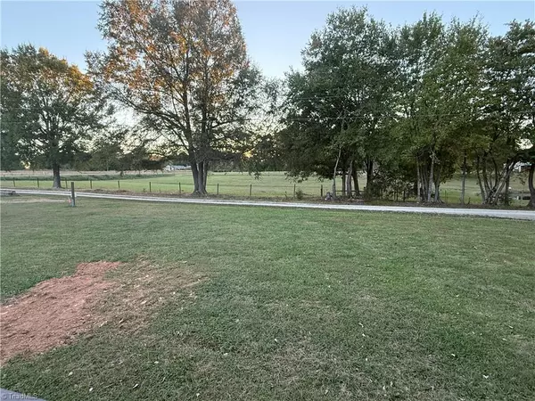 Liberty, NC 27298,5428 Gypsy Rose DR