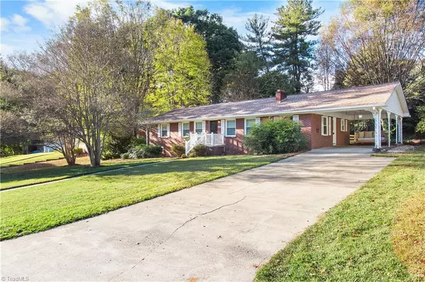 Winston-salem, NC 27103,2464 Ardmore MNR